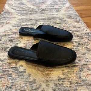 Lulu’s flat mules